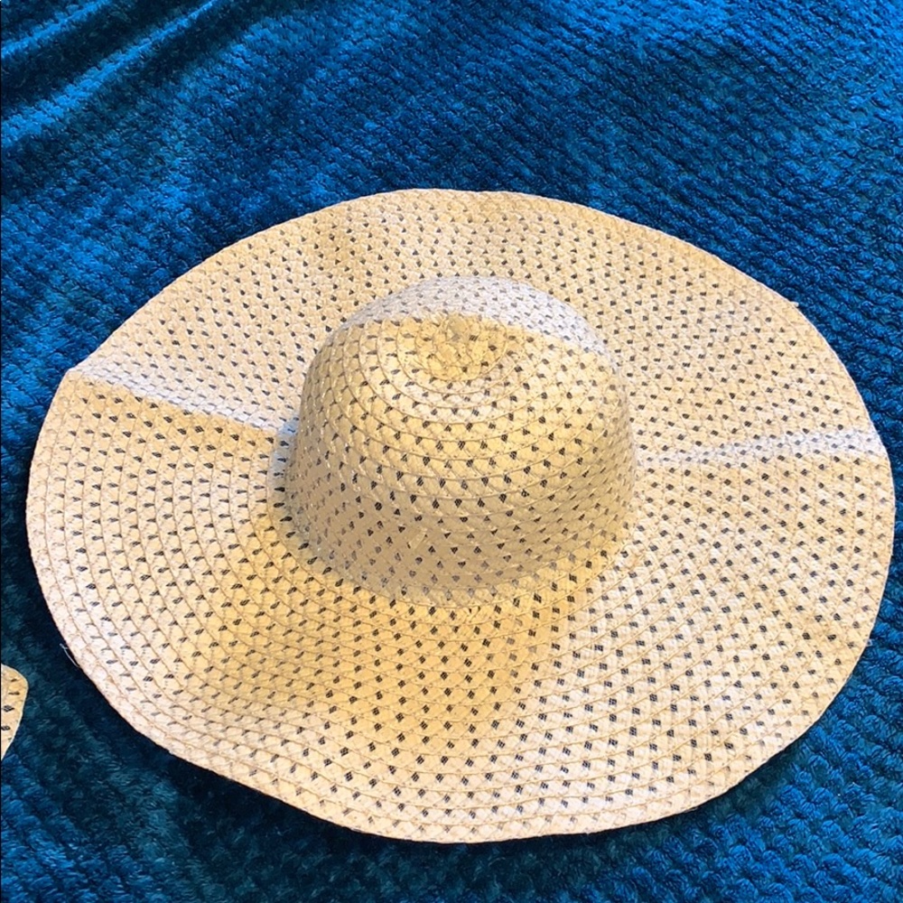 Straw hat